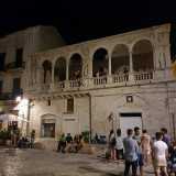 Il Palazzo Sylos Cal� visto da piazza Cavour